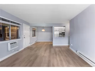 Photo #2: 4521112 Listing