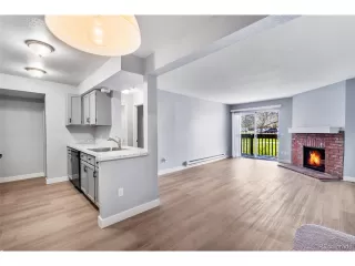 Photo #5: 4521112 Listing