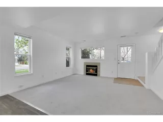 Photo #4: 4522593 Listing