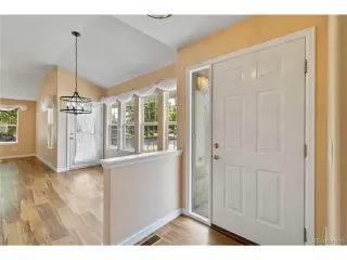 Photo #4: 4524450 Listing