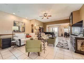 Photo #4: 4526516 Listing