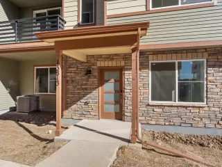 Photo #4: 4527320 Listing