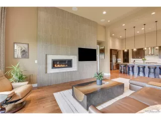 Photo #4: 4528347 Listing 