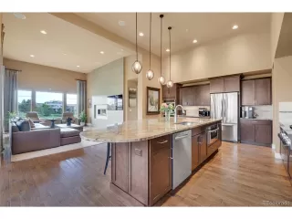 Photo #6: 4528347 Listing 