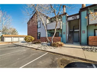 Photo #2: 4528356 Listing 