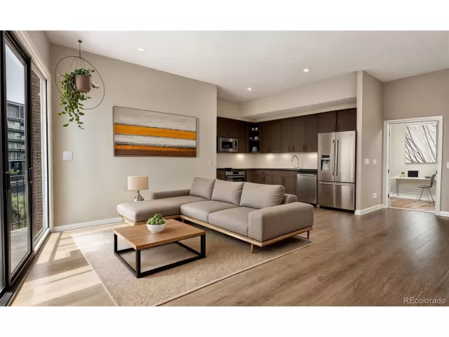 MLS: 4531562 Condo For Sale