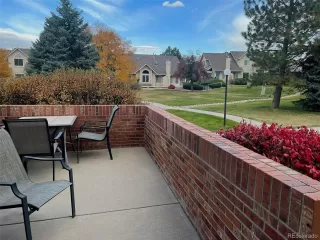 Photo #5: 4533537 Listing