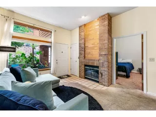 Photo #6: 4534066 Listing