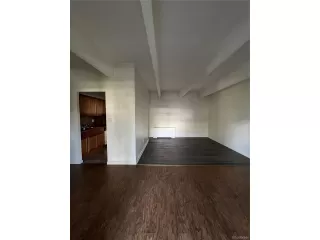 Photo #2: 4534851 Listing 