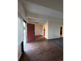 Photo #5: 4534851 Listing 