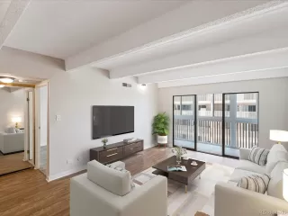 Photo #5: 4536580 Listing