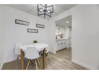 Photo #3: 4538427 Listing 