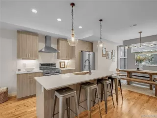 Photo #5: 4538478 Listing 