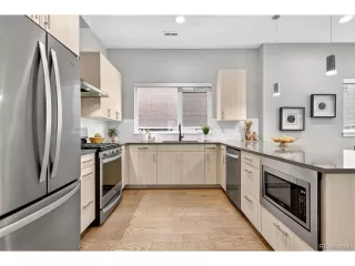 Photo #2: 4539744 Listing 