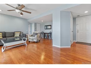 Photo #6: 4541851 Listing 