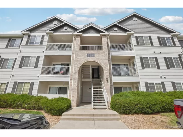 MLS: 4542004 Condo For Sale