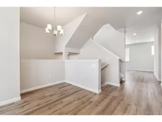 Photo #2: 4542270 Listing 