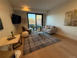 Photo #3: 4542364 Listing 