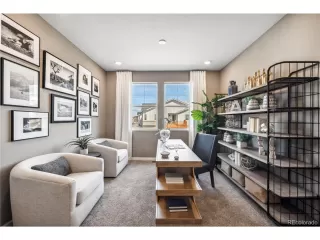 Photo #5: 4543781 Listing