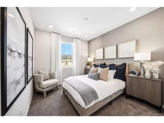 Photo #6: 4543781 Listing