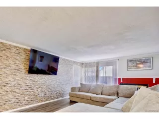 Photo #4: 4547092 Listing