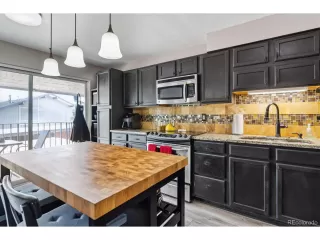 Photo #4: 4547494 Listing 