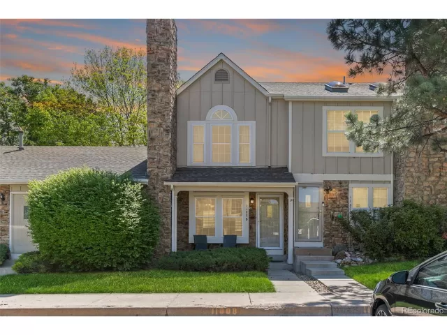 MLS: 4547880 Condo For Sale