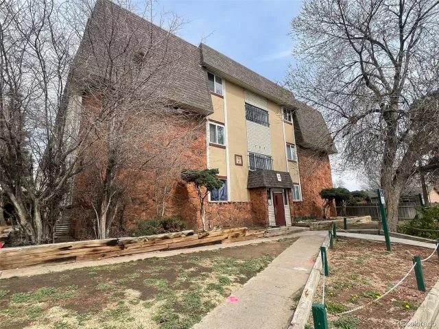MLS: 4548651 Condo For Sale
