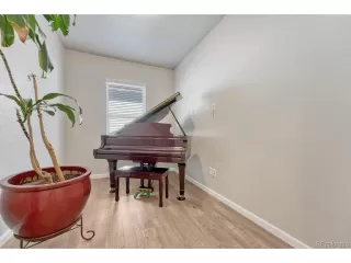 Photo #5: 4551461 Listing 