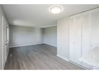 Photo #6: 4551651 Listing