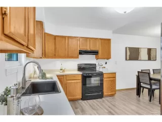 Photo #2: 4552953 Listing 