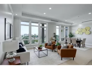 Photo #2: 4556127 Listing