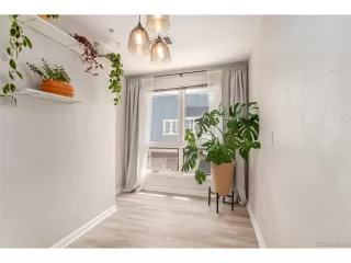 Photo #2: 4560633 Listing