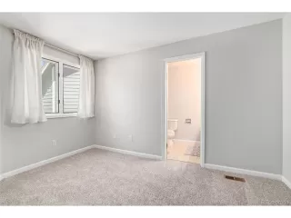 Photo #4: 4560633 Listing