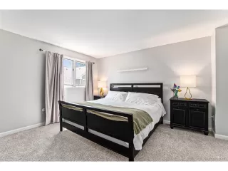 Photo #5: 4560633 Listing