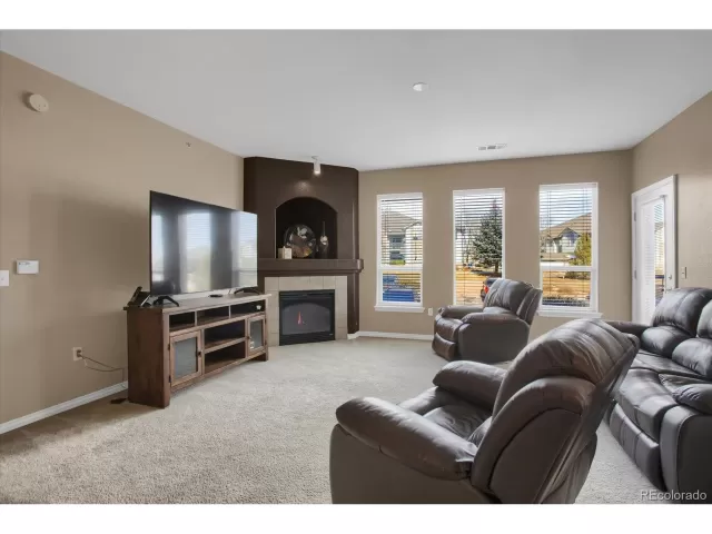 MLS: 4562147 Condo For Sale