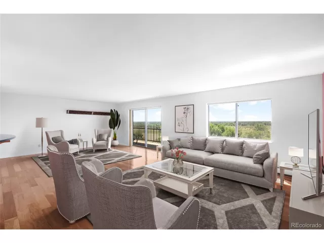 MLS: 4564556 Condo For Sale