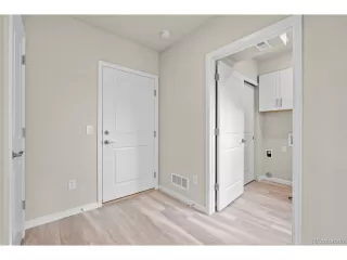 Photo #6: 4566179 Listing 