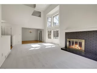 Photo #6: 4566237 Listing