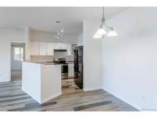 Photo #6: 4566586 Listing 