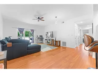 Photo #4: 4567863 Listing 