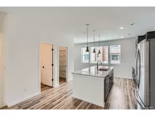 Photo #3: 4569161 Listing 