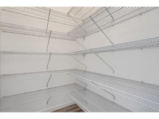 Photo #4: 4569161 Listing 