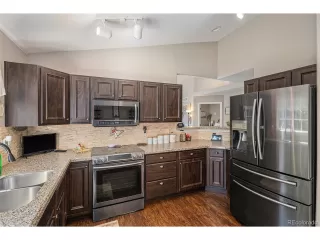 Photo #6: 4569240 Listing 