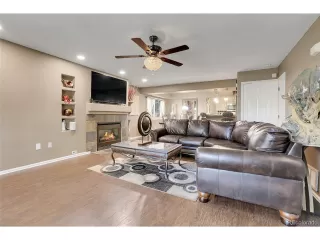 Photo #5: 4569407 Listing