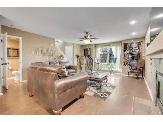 Photo #6: 4569407 Listing