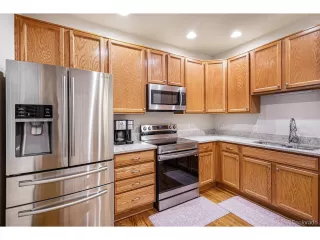 Photo #4: 4572136 Listing