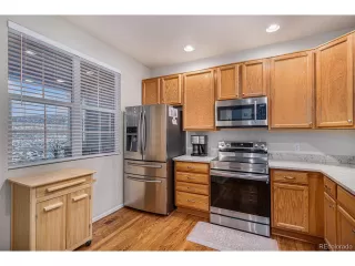 Photo #5: 4572136 Listing