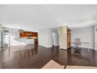 Photo #3: 4572882 Listing