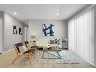 Photo #3: 4572972 Listing